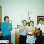 1990-skupinka v obývánku