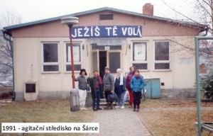 1991-agitační středisko na Šárce